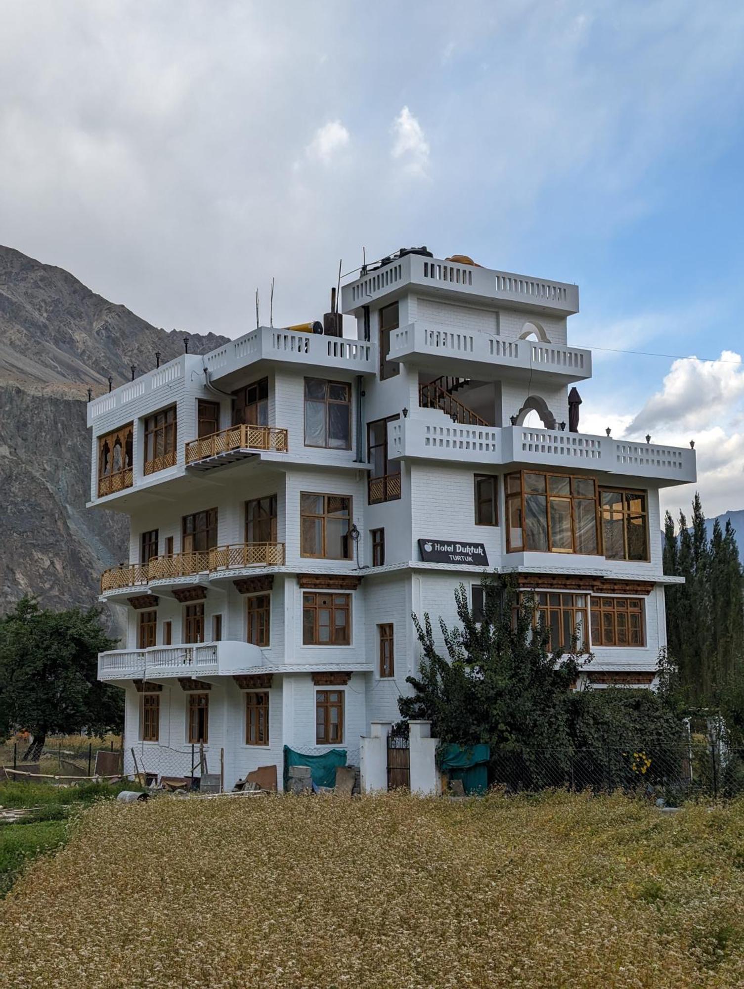 Turtok Hotel Duktuk מראה חיצוני תמונה