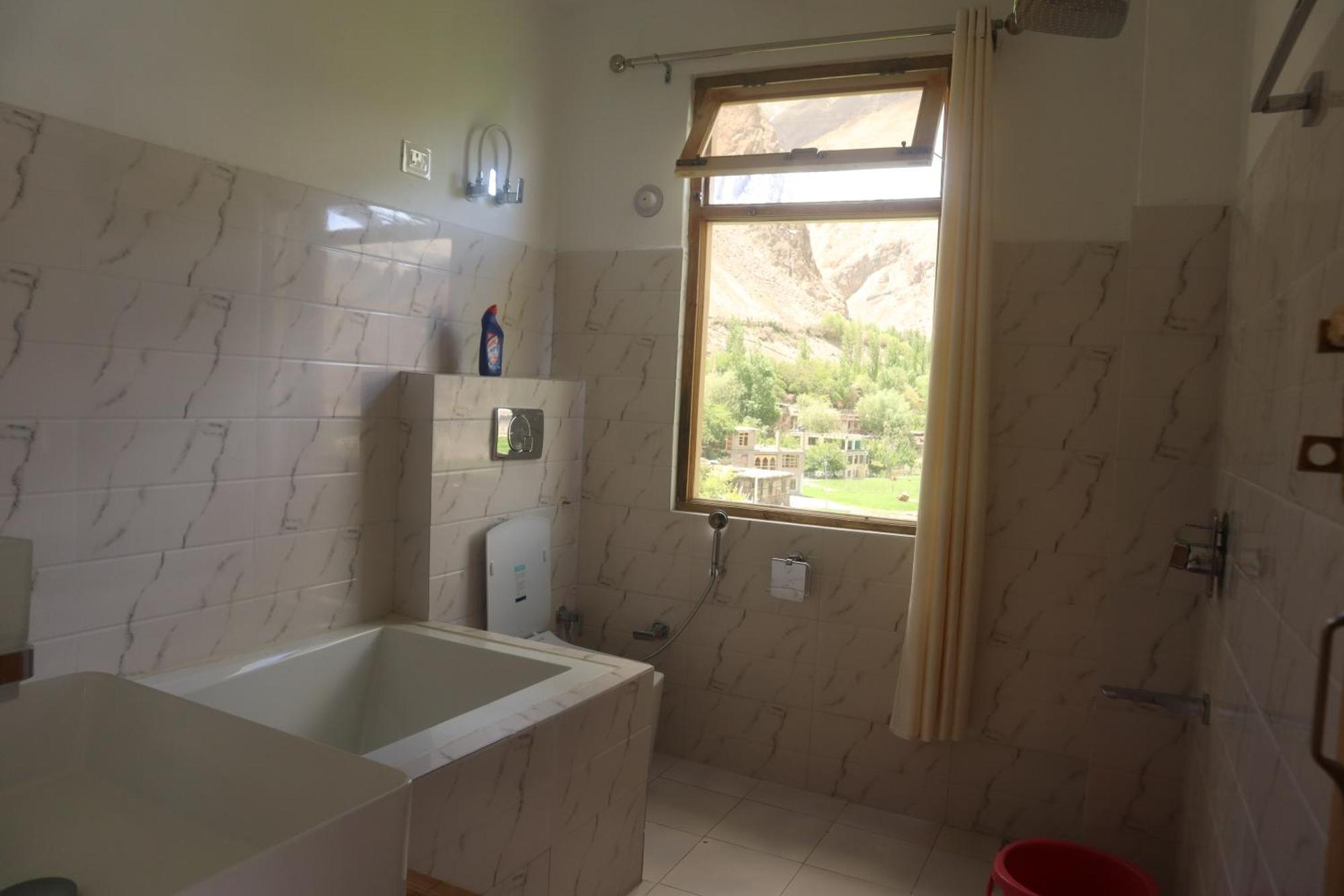 Turtok Hotel Duktuk מראה חיצוני תמונה